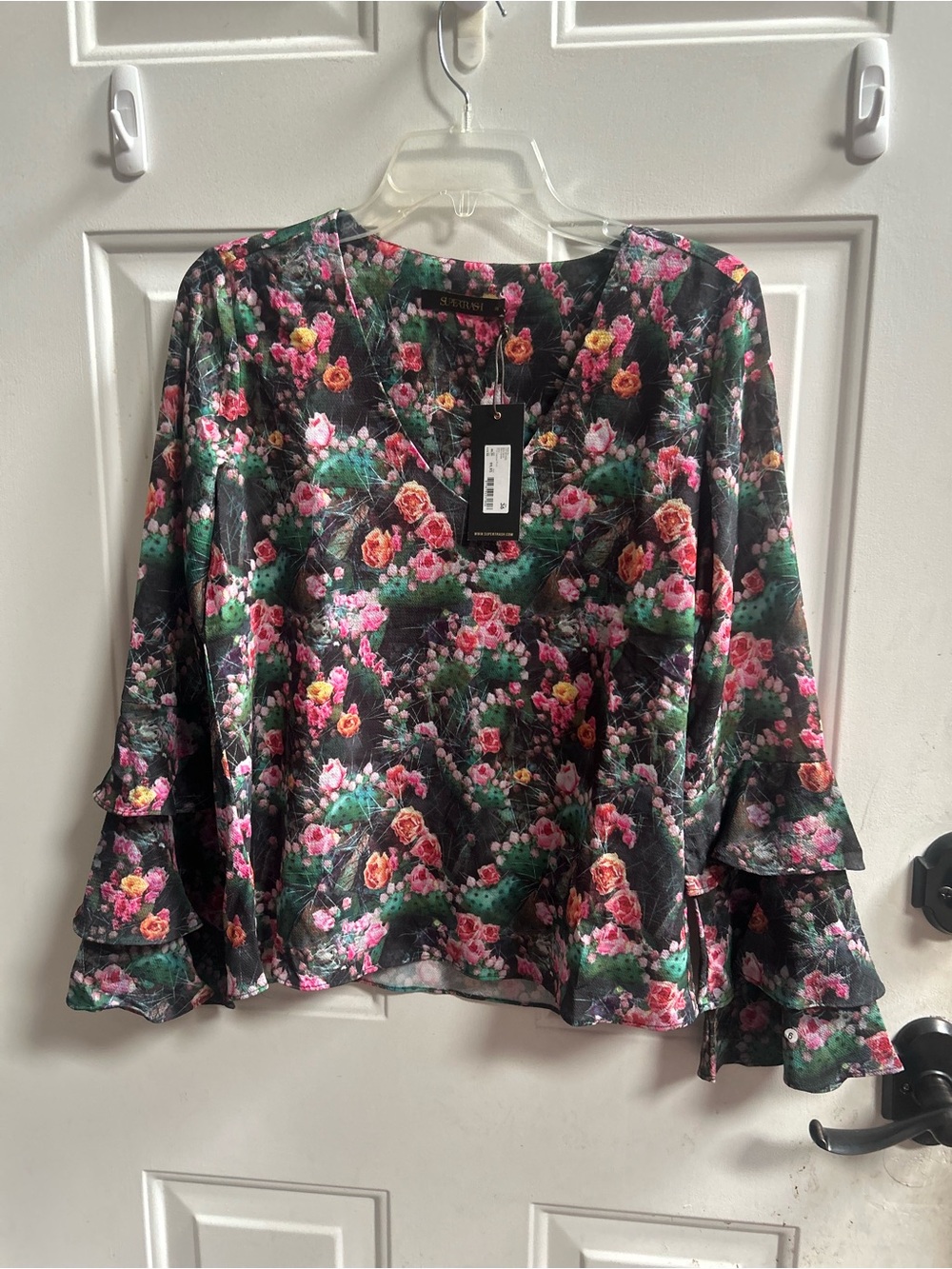 Supertrash Black Floral V-Neck Ruffle tiered Sleeve Blouse Sz 36- Vtg Inspired